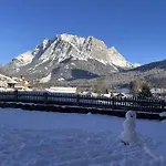 Alpinum - Guenstige In Der Zugspitz Arena Vandrarhem *
