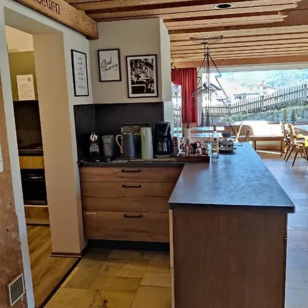 Alpinum Hostel
