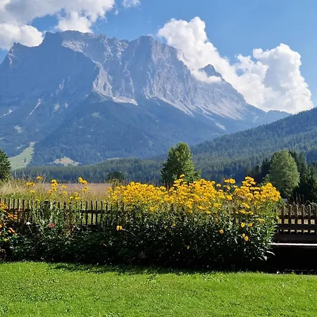 Alpinum - Guenstige In Der Zugspitz Arena ホステル *