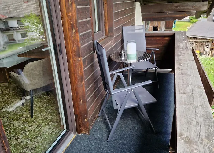 Alpinum ホステル *