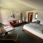 호스텔 Alpinum - Guenstige In Der Zugspitz Arena 비버위어