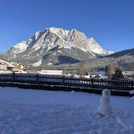 Alpinum - Guenstige In Der Zugspitz Arena Hostel *